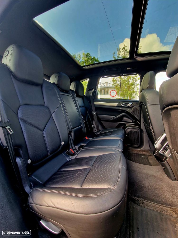 Porsche Cayenne 3.0 V6 - 25