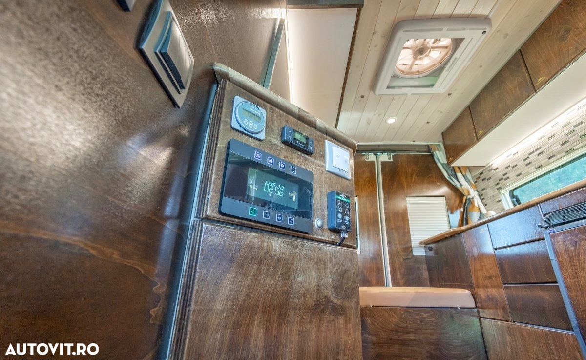 Mercedes Benz Sprinter - 15