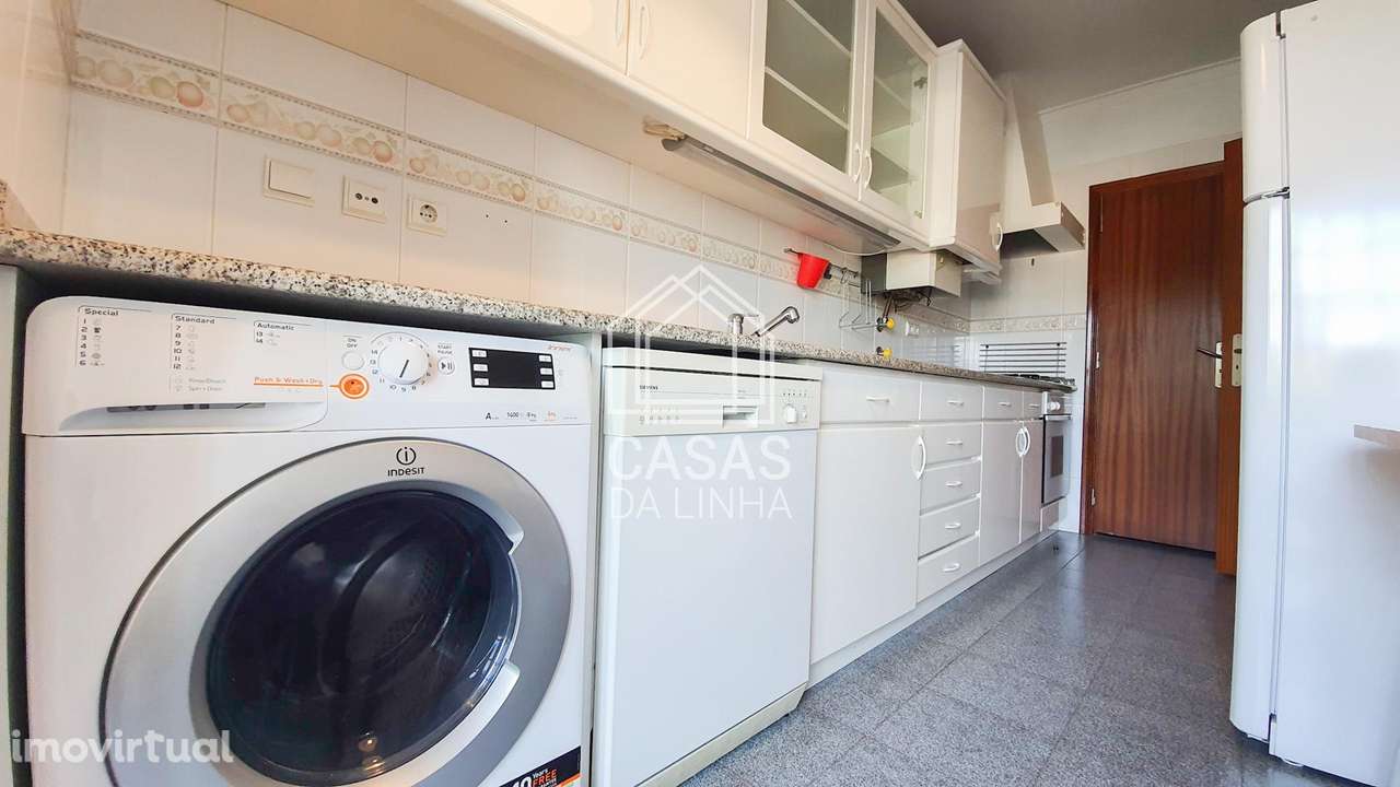 T1 Cond. Privado com piscina em  S.P. do Estoril - Grande imagem: 4/28