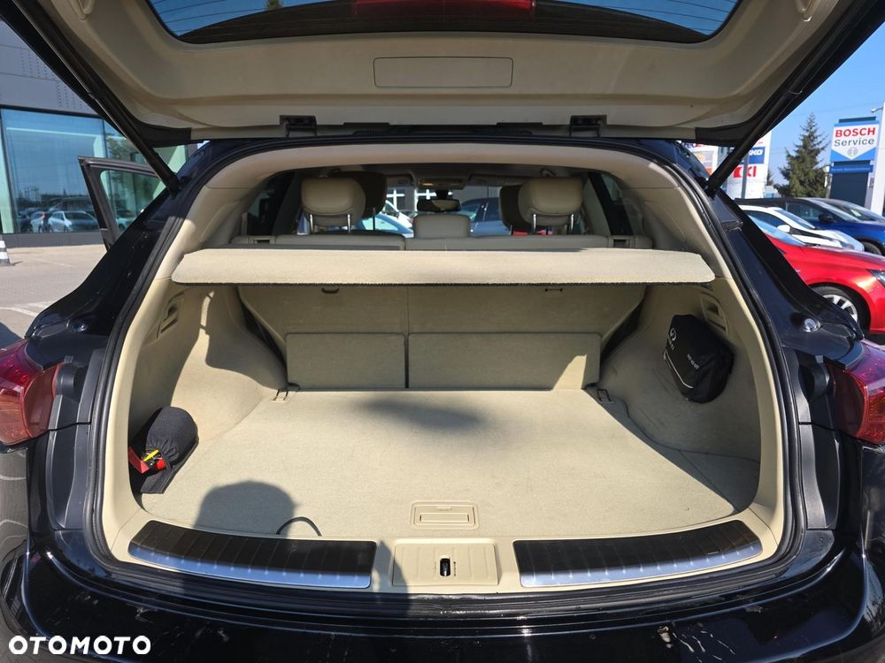 Infiniti QX70 3.7 S EU6 - 24