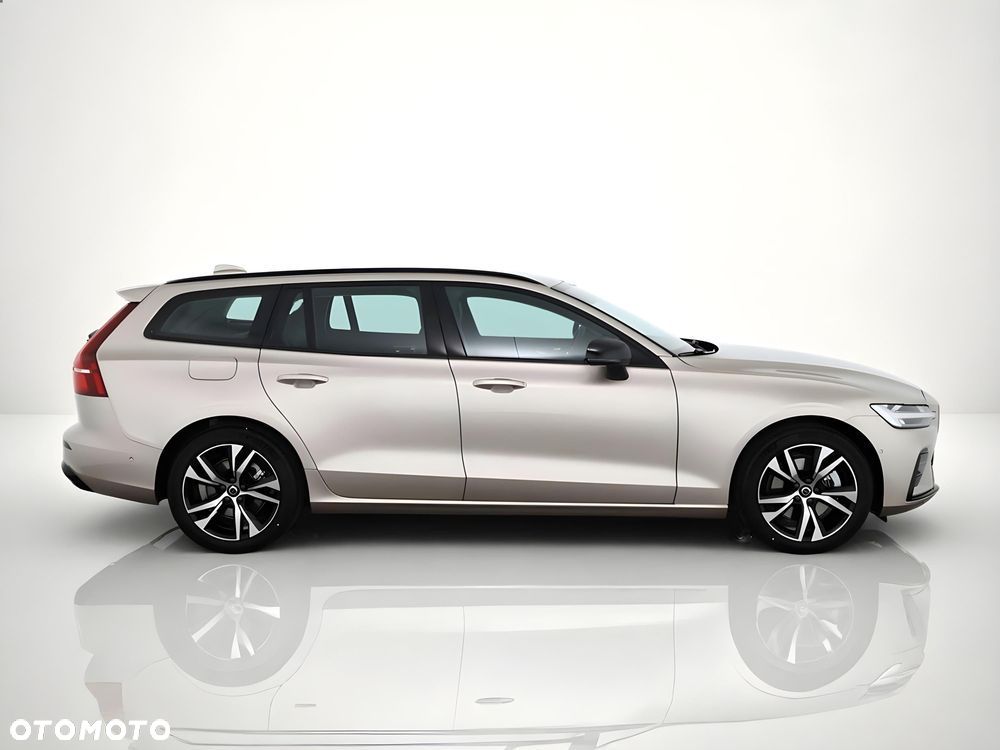 Volvo V60 B4 B Plus Dark - 4