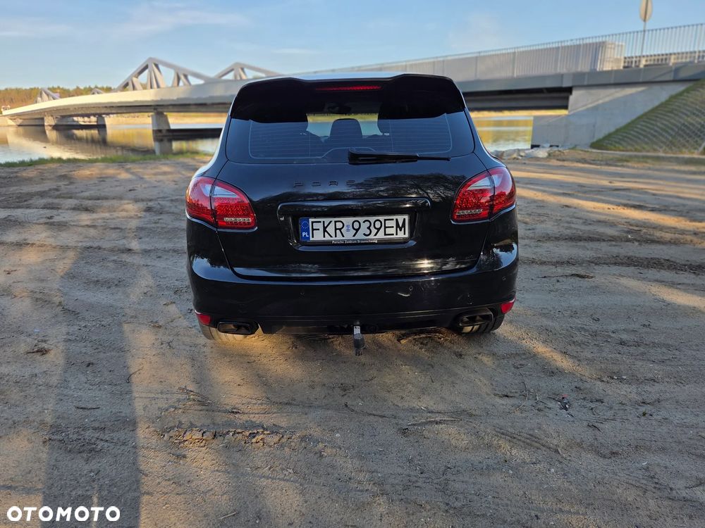 Porsche Cayenne Platinum Edition - 9