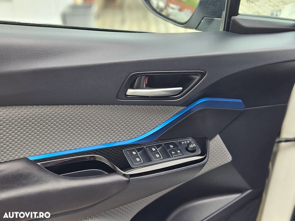 Toyota C-HR Style Selection - 7