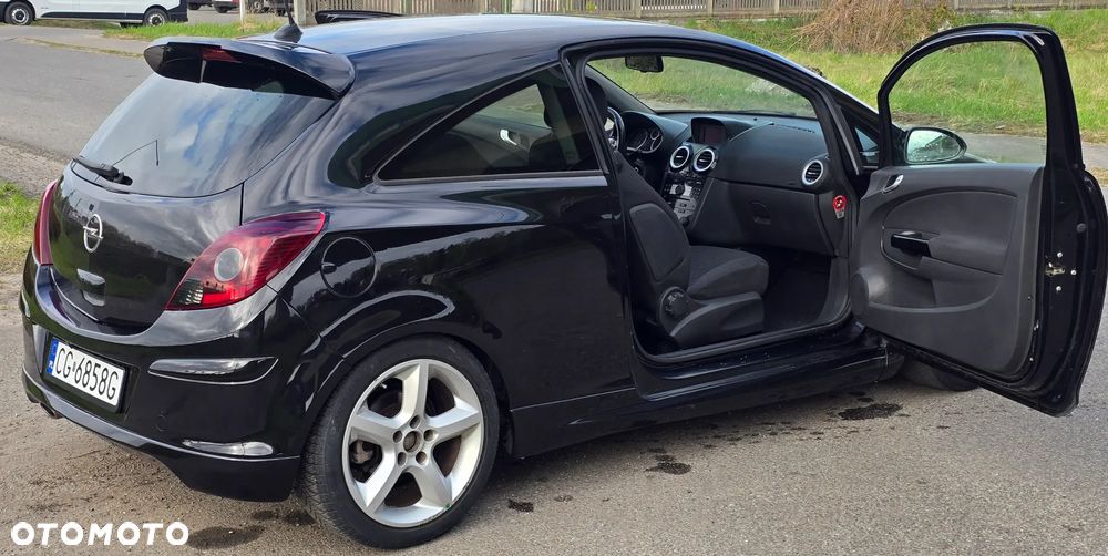 Opel Corsa 1.6T GSI - 15