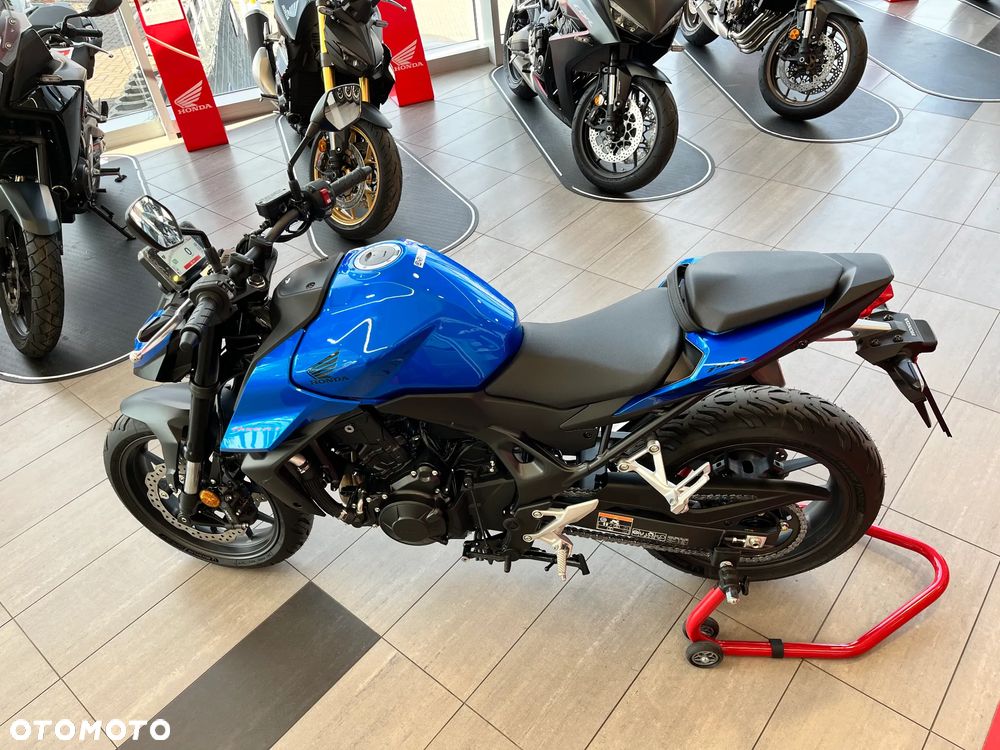 Honda CB - 10