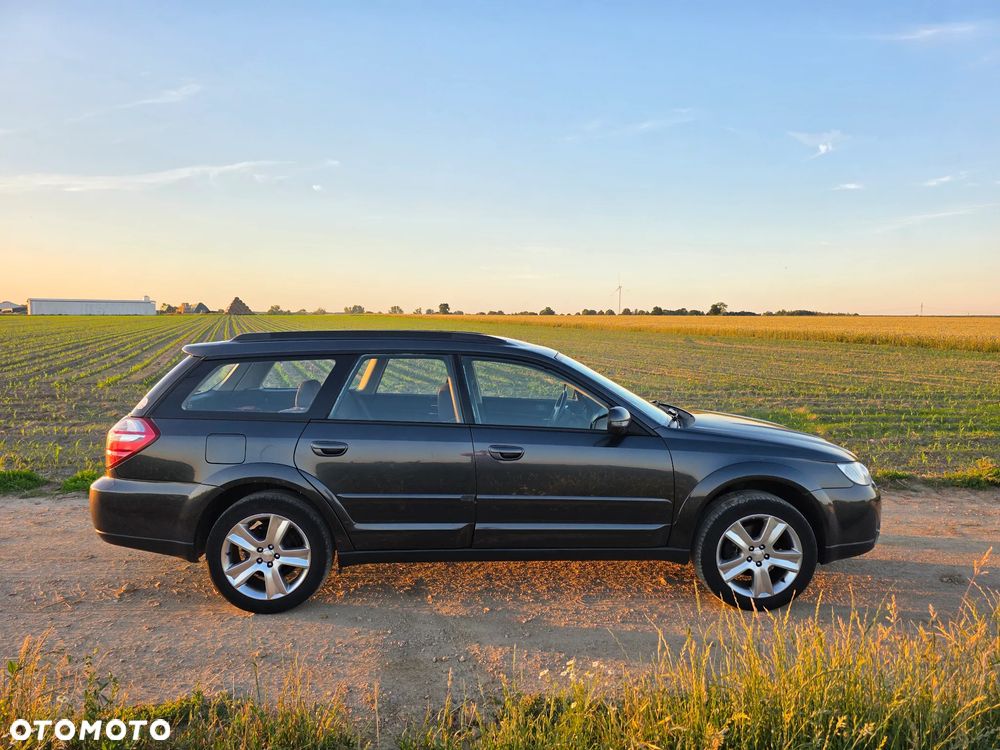 Subaru Outback - 7