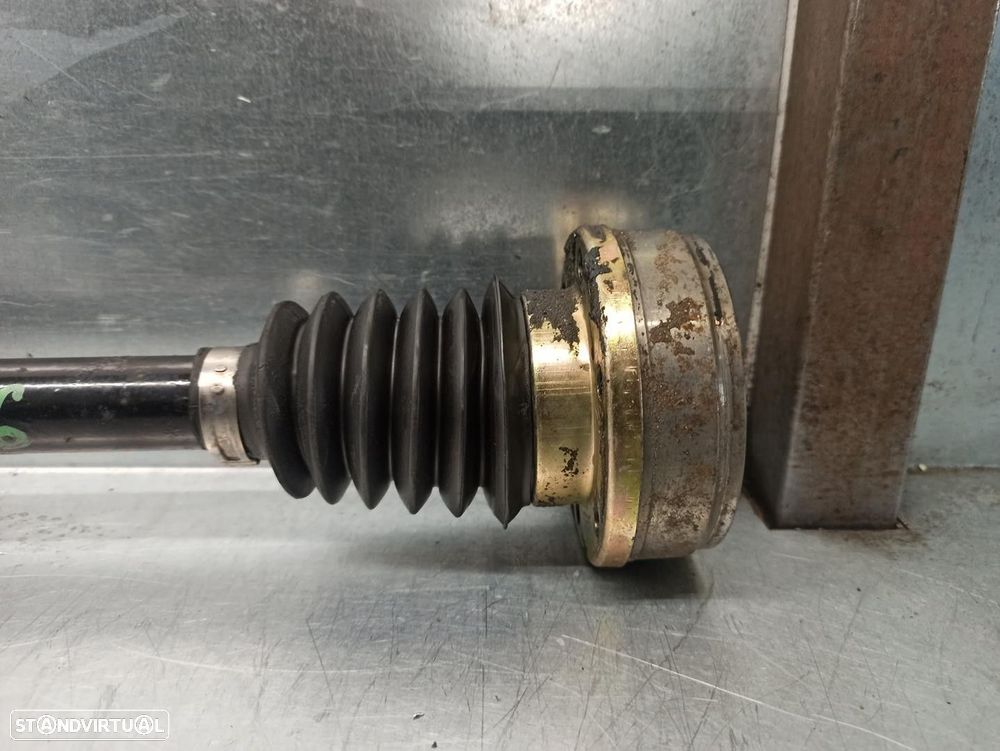 TRANSMISSÃO FRONTAL ESQUERDA VOLKSWAGEN GOLF IV 1998 -1J0407271F - 4