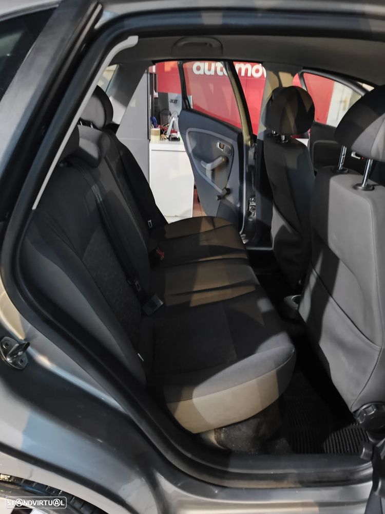 SEAT Ibiza 1.4 TDI Sport - 18