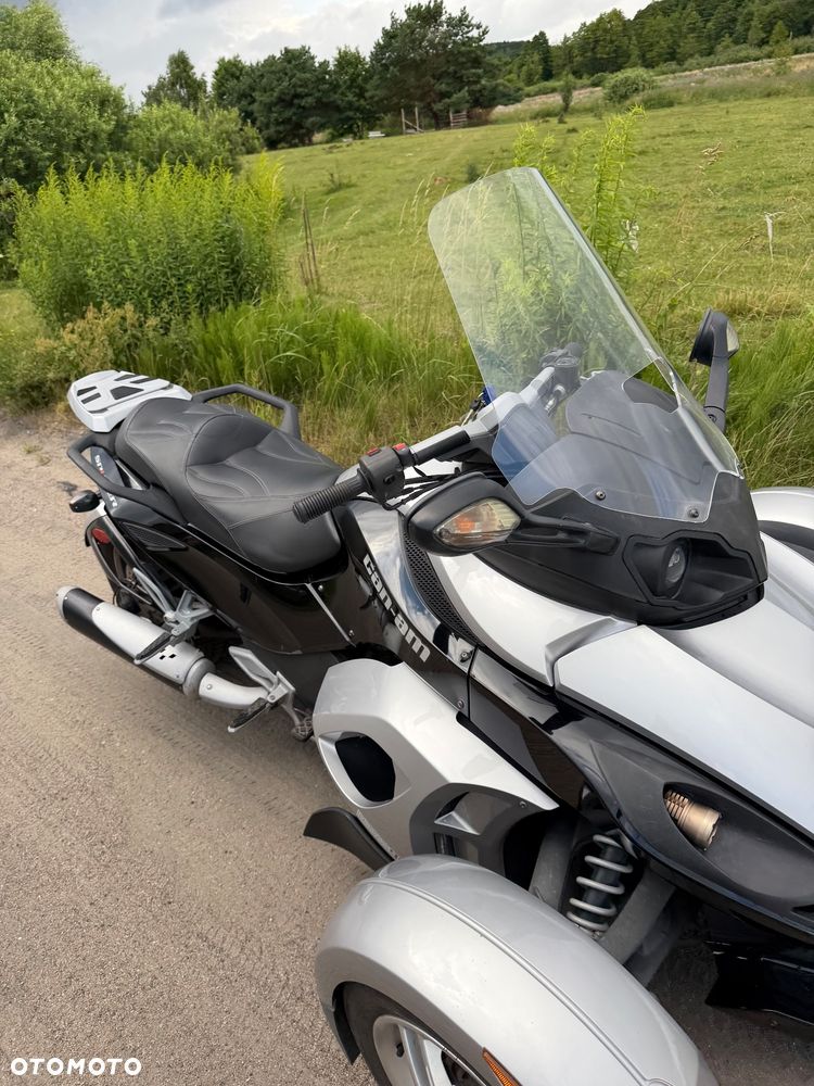 Can-Am Spyder - 31