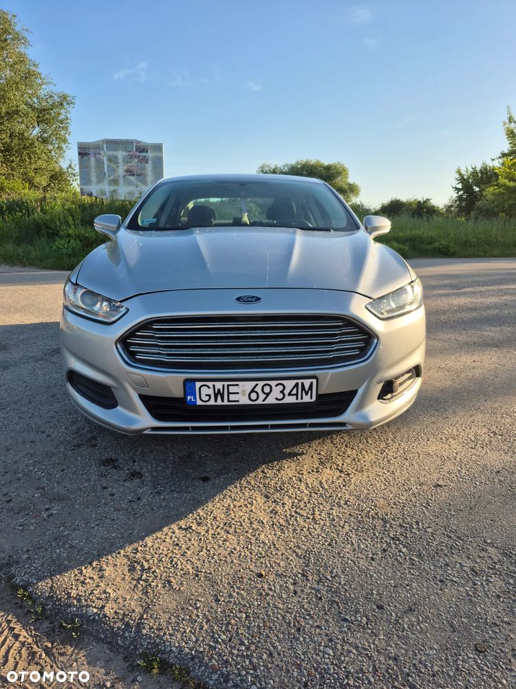 Ford Fusion - 2