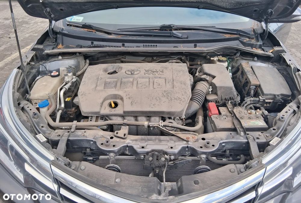 Toyota Corolla 1.6 Comfort - 6