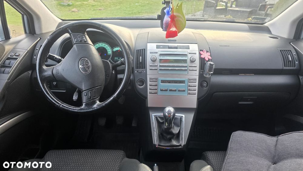 Toyota Corolla Verso 1.8 Premium 7os - 8