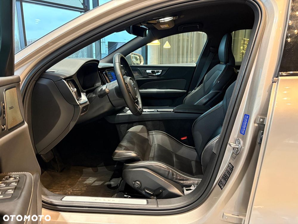 Volvo V60 B5 B AWD Plus Bright - 13