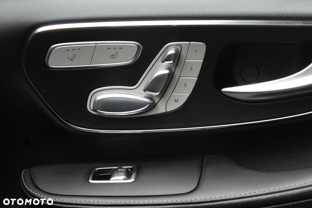 Mercedes-Benz Klasa V 250 d 4-Matic Exclusive 9G-Tronic (d³ugi) - 40