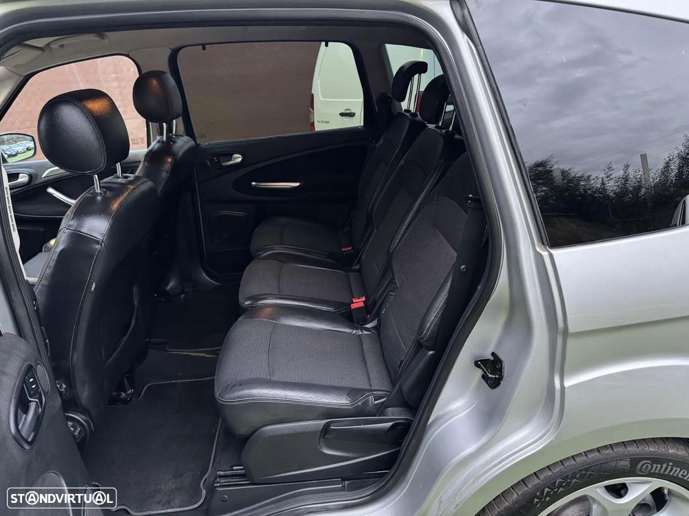 Ford S-Max 1.8 TDCi Titanium 7L - 6