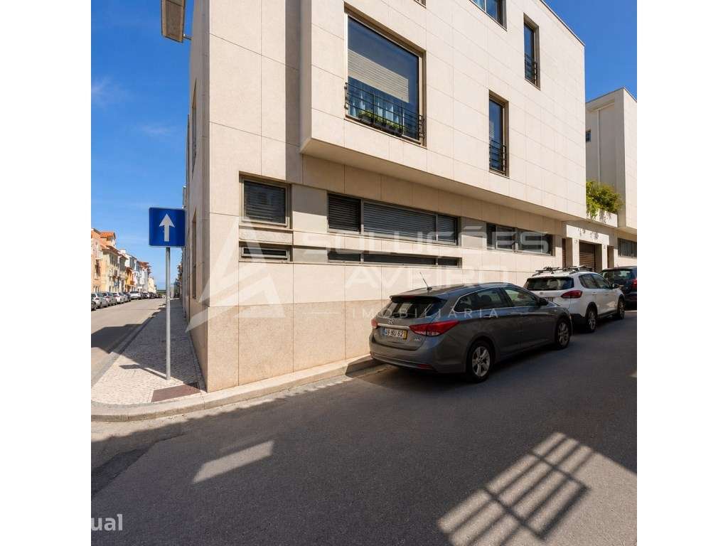 Deslumbrante Moradia T4 no Melhor Local do Bairro da Beira-Mar - Grande imagem: 4/48