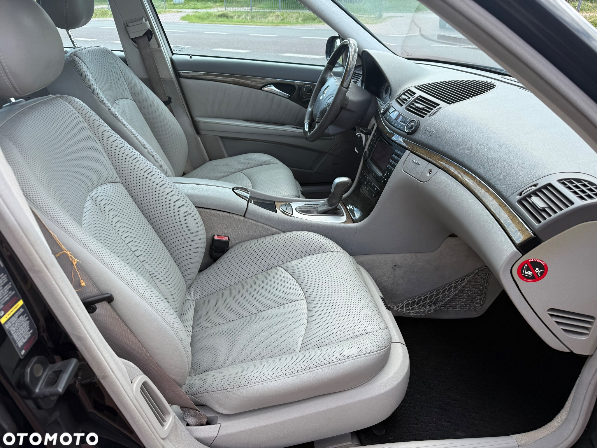 Mercedes-Benz Klasa E 500 T 7G-TRONIC Avantgarde - 20