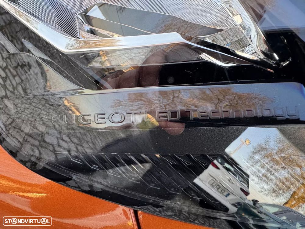 Peugeot e-2008 50 kWh Allure - 25