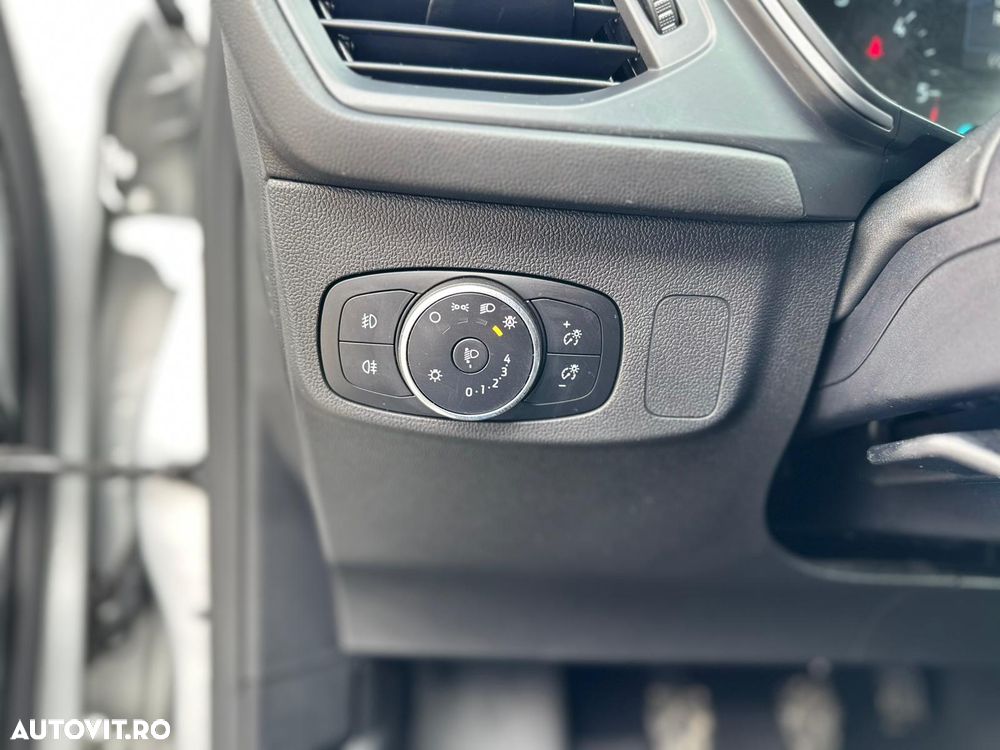 FORD Focus 2022 — imagine 18