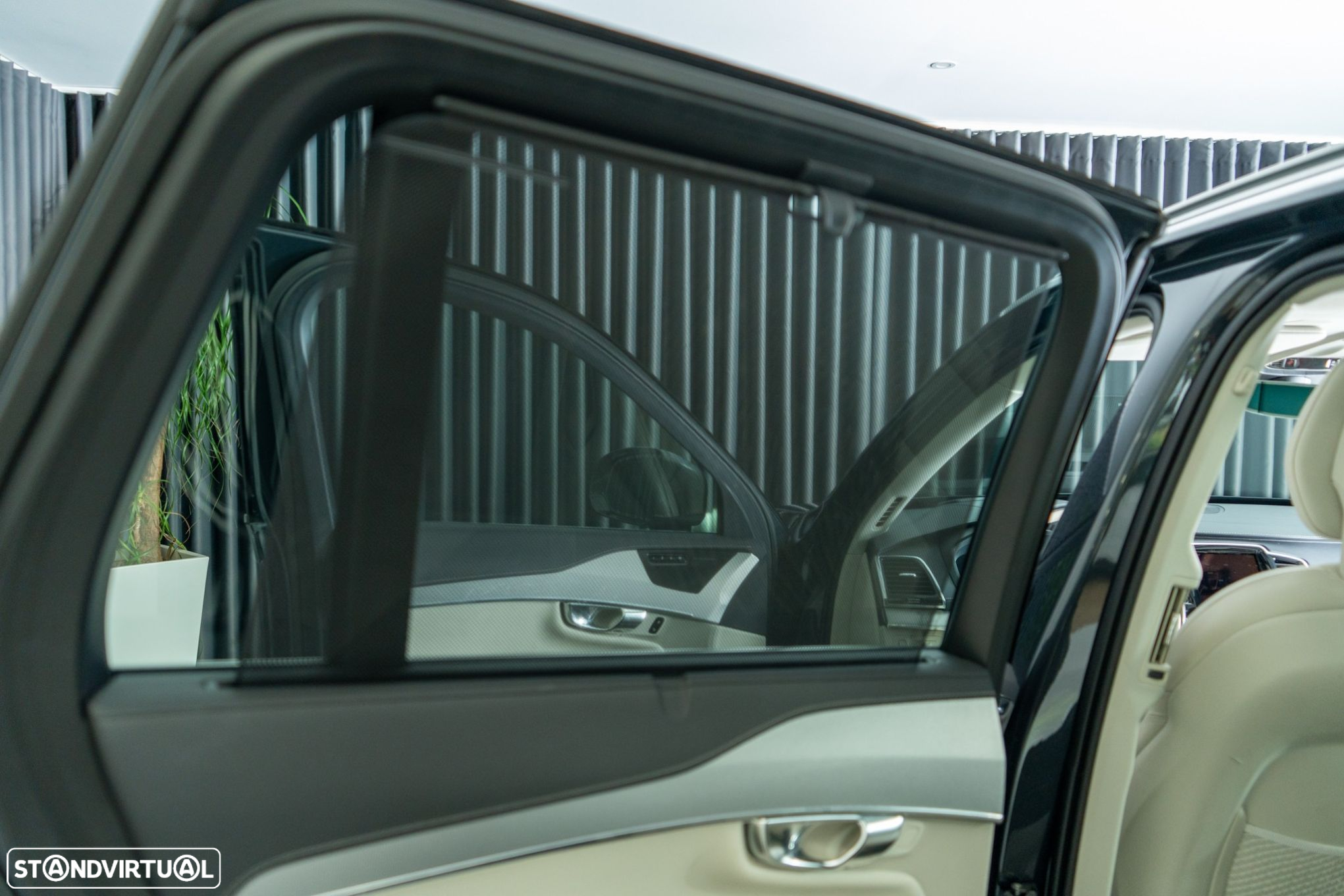 Volvo XC 90 2.0 T8 PHEV Inscription AWD - 17