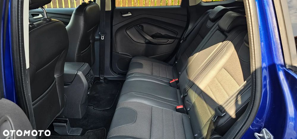 Ford Kuga 1.6 EcoBoost 2x4 Titanium - 11