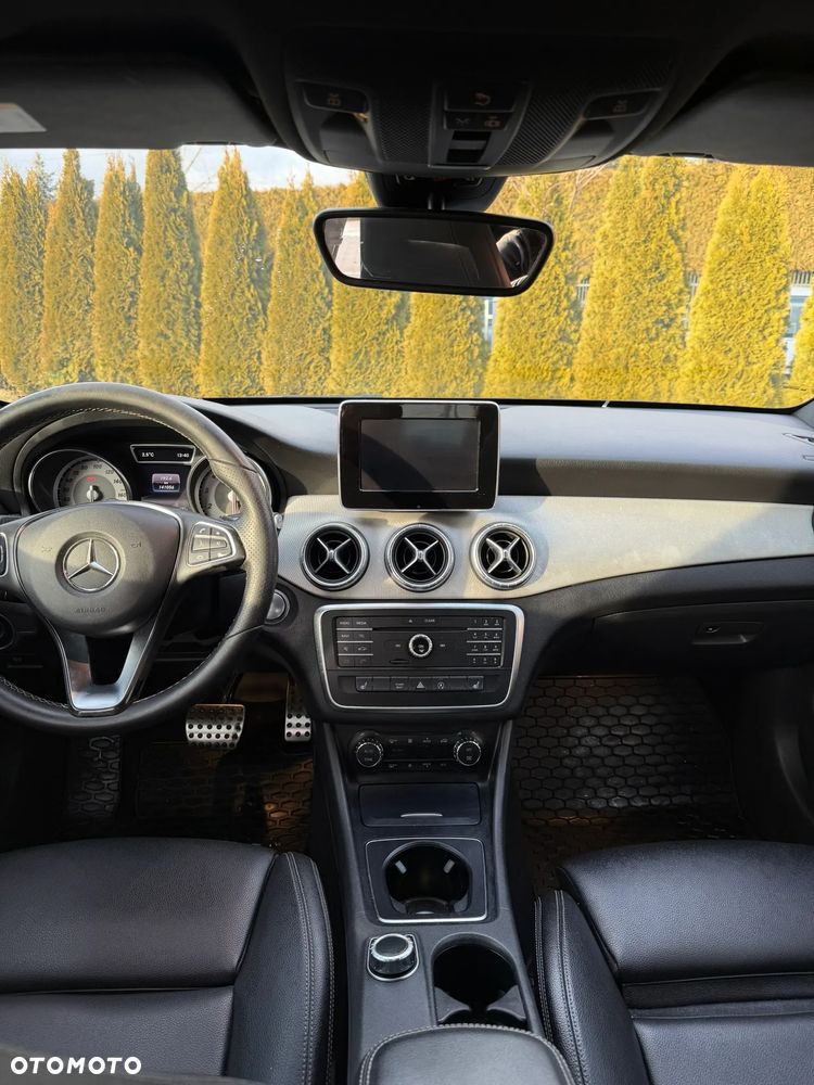 Mercedes-Benz CLA 250 7G-DCT UrbanStyle Edition - 9