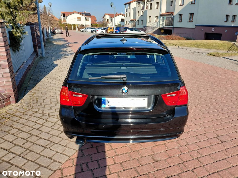 BMW Seria 3 320d DPF Edition Sport - 37