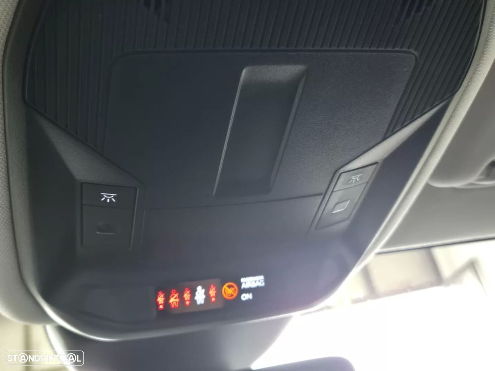 Peugeot 408 1.2 Hybrid Allure e-DCS6 - 22