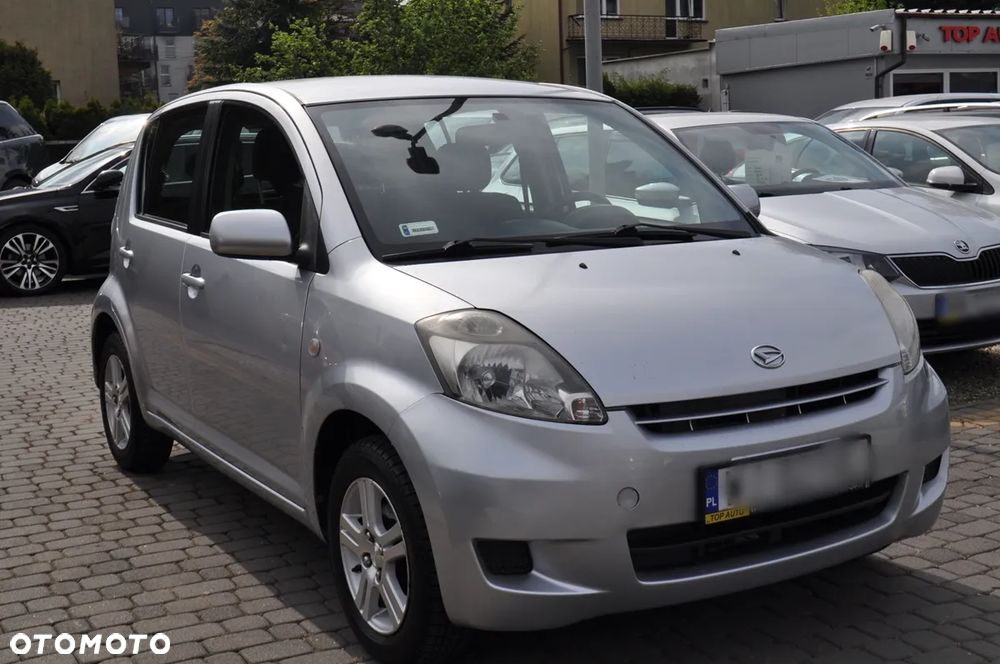 Daihatsu Sirion 1.3 - 6