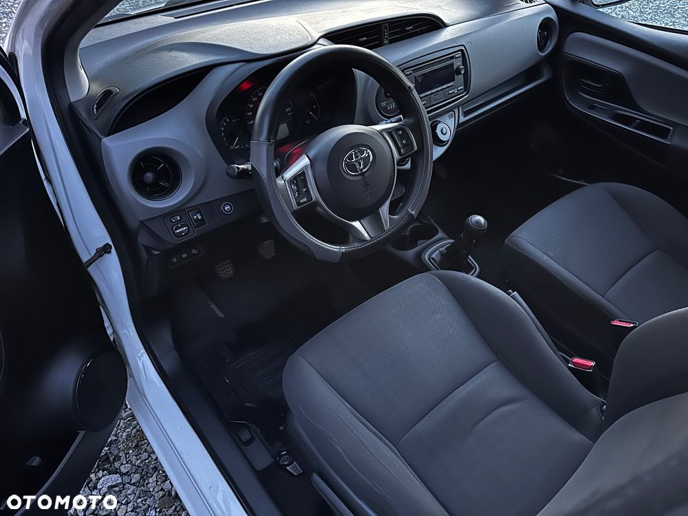 Toyota Yaris - 14