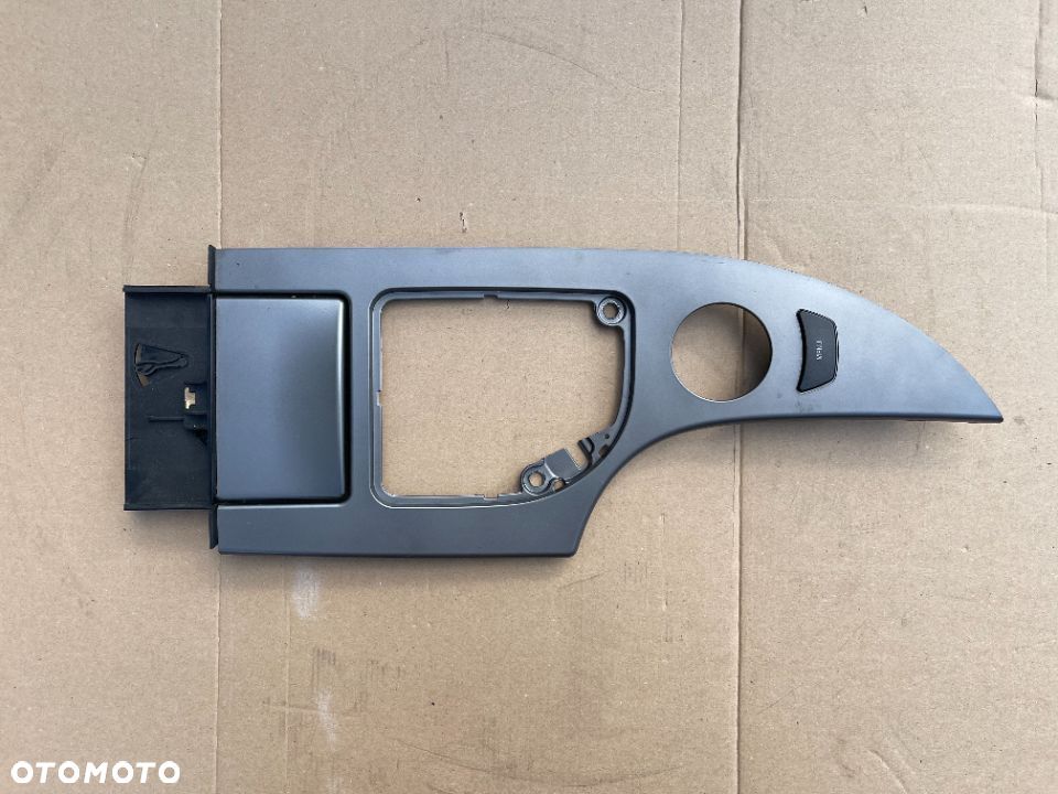 Dekor centralny srebrny szufladka sprawna Bmw e60 e61 - 1