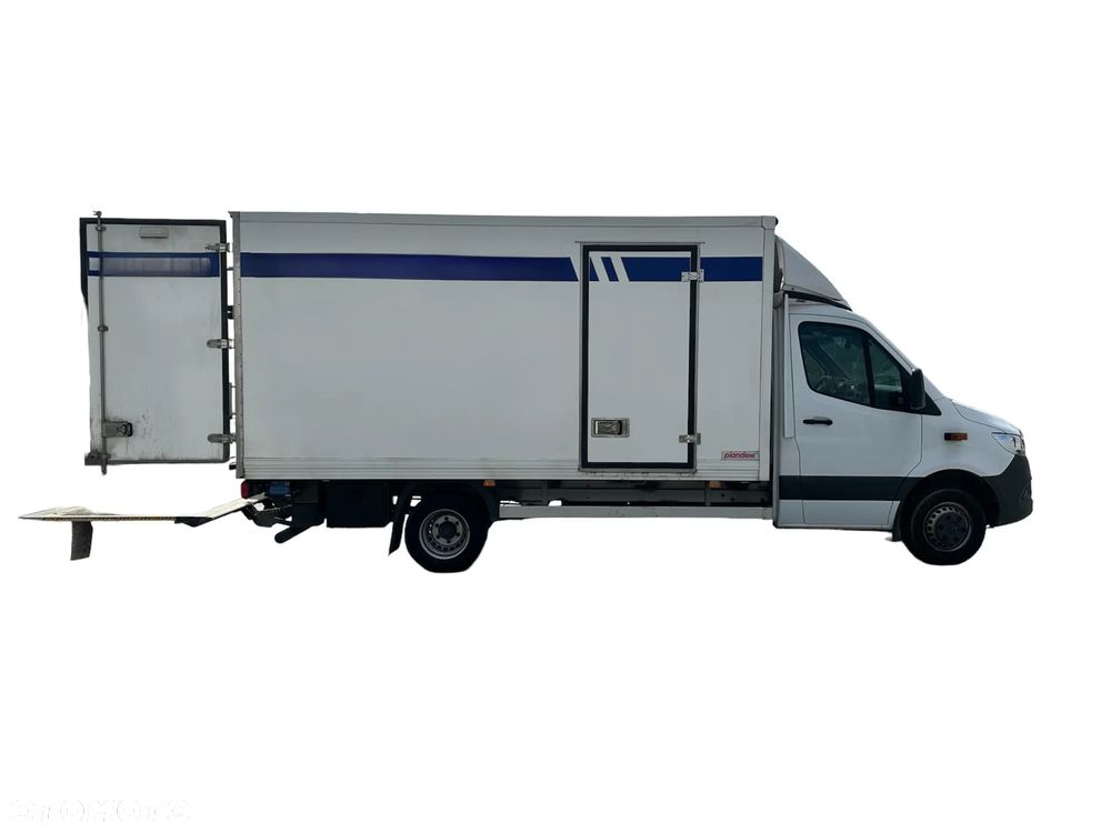 Mercedes-Benz Sprinter - 8