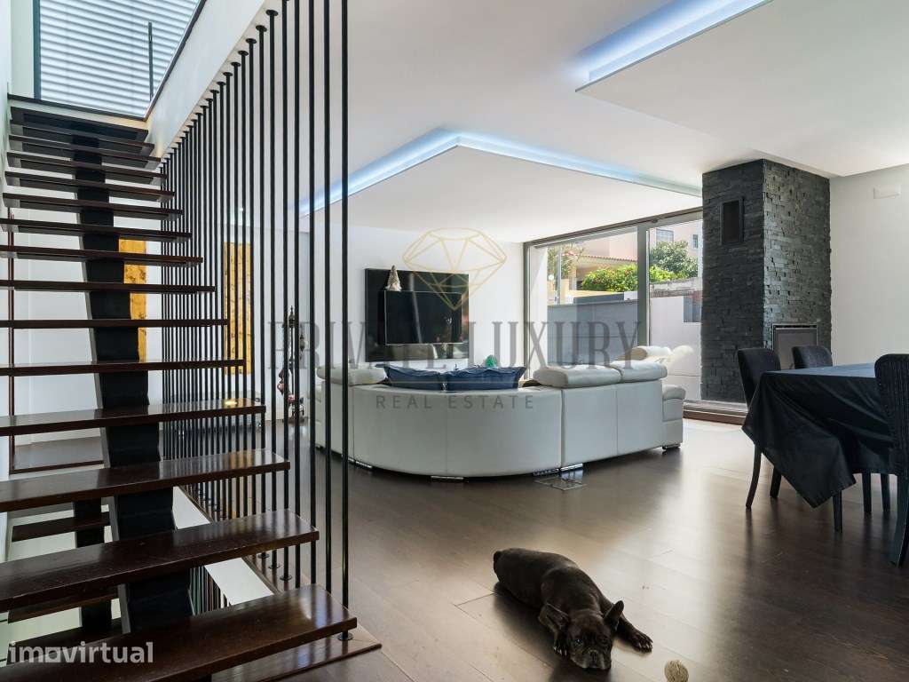Moradia T4 Contemporânea com Piscina em Caxias - Grande imagem: 5/27
