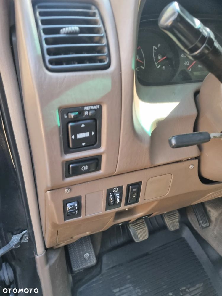 Toyota Land Cruiser - 14