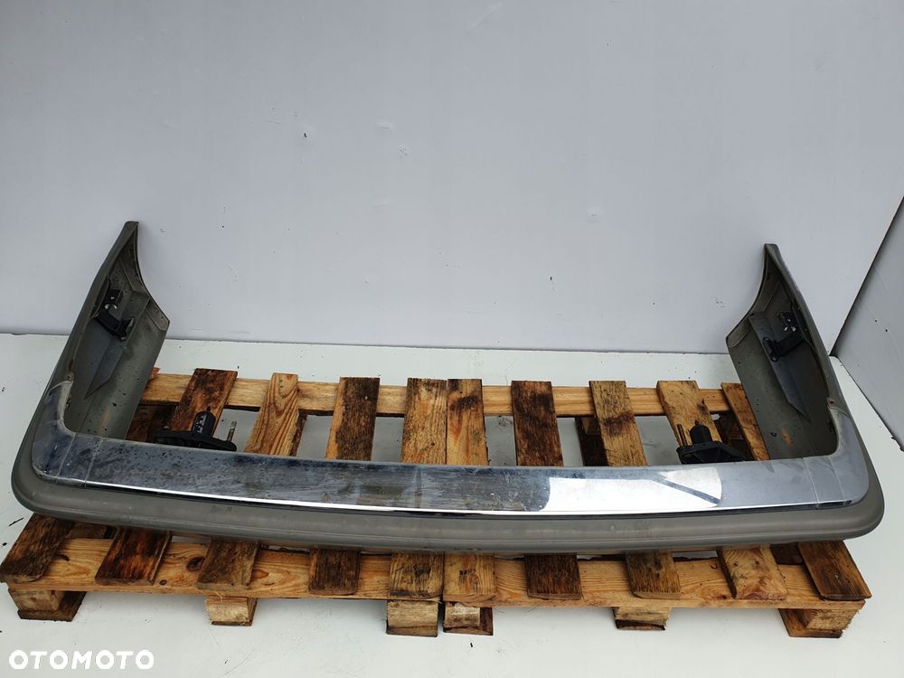 Mercedes W126 C126 SEC COUPE TYLNY ZDERZAK TYŁ USA - 2