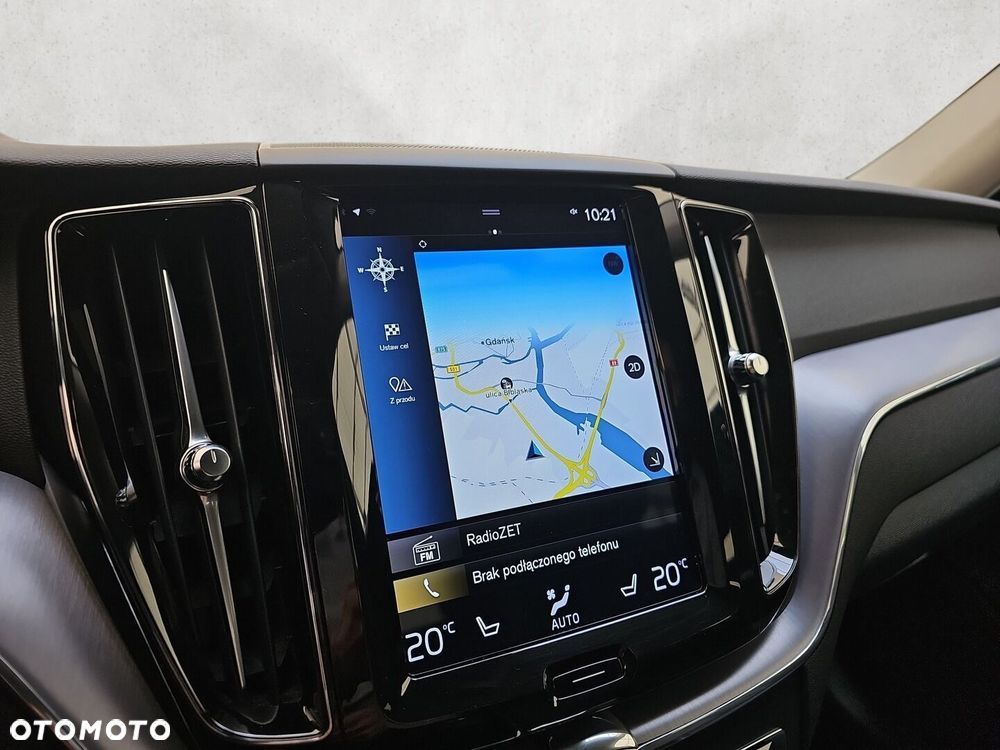 Volvo XC 60 B5 B AWD Momentum Pro - 21