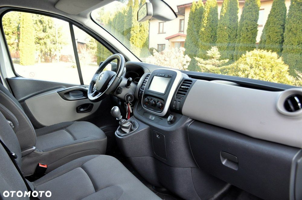 Renault Trafic - 19
