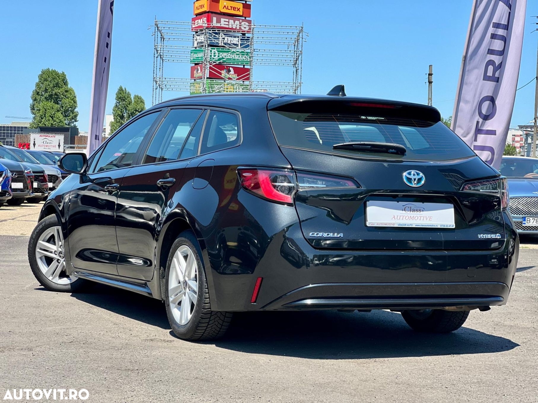Toyota Corolla TS 1.8 HSD Dynamic - 7