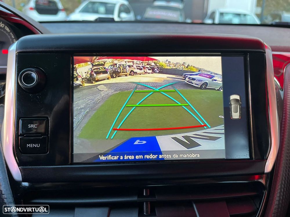 Peugeot 2008 1.6 BlueHDi Style - 27