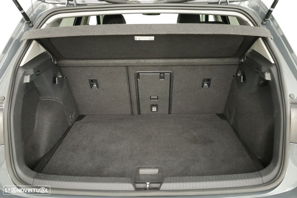 VW Golf 1.0 TSI Life - 21