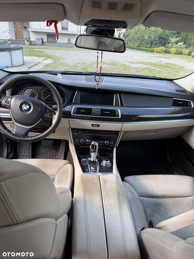 BMW 5GT - 6