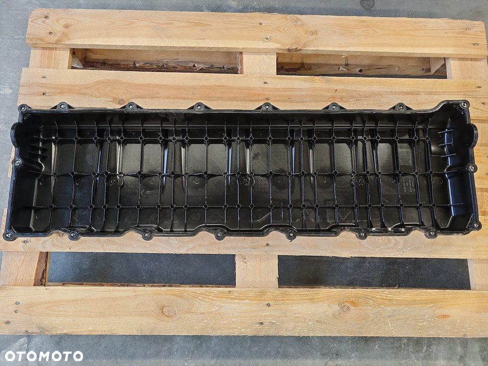 POKRYWA ZAWORÓW MAN 51034016039 D2676 - 2