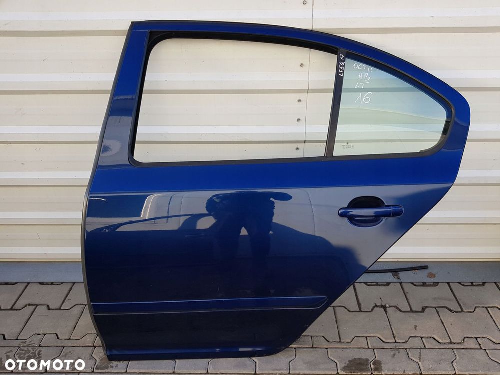 SKODA OCTAVIA 2 II LIFT 08-12r HB DRZWI LEWE TYŁ LF5Q - 1