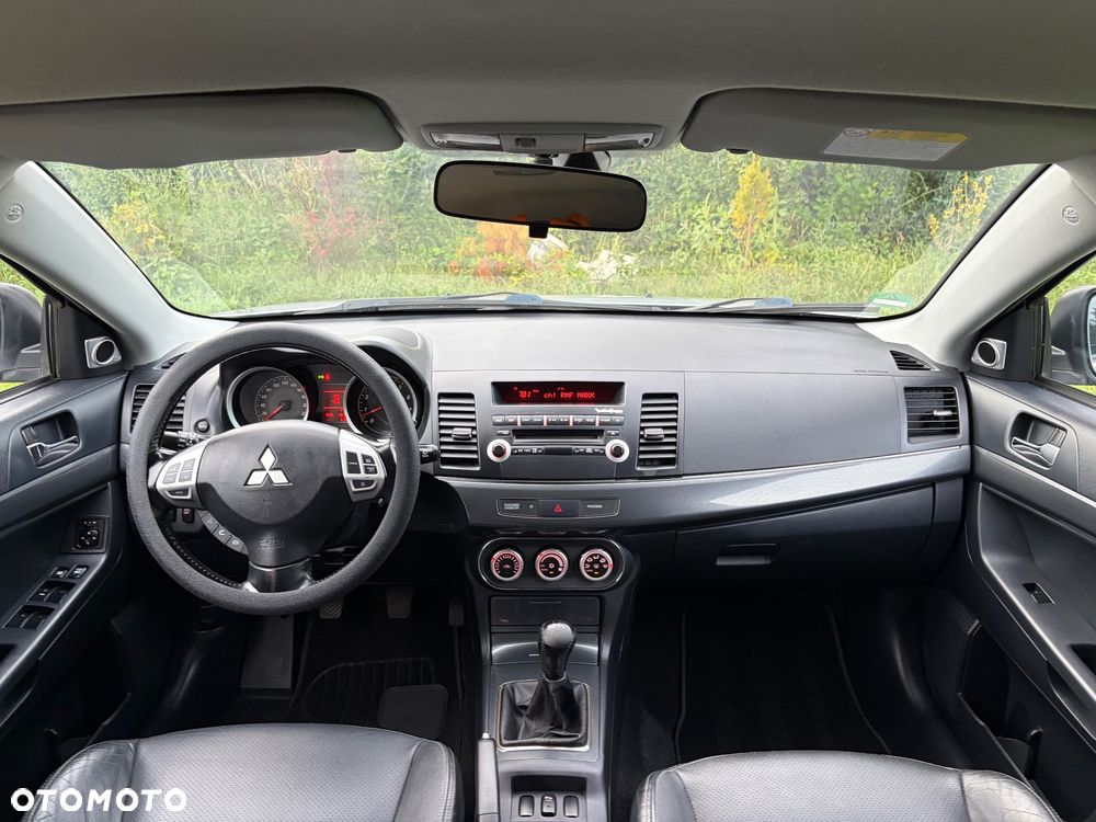 Mitsubishi Lancer 1.8 Instyle NAVI - 6