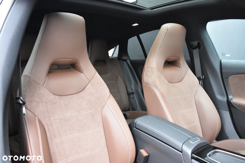 Mercedes-Benz CLA - 14
