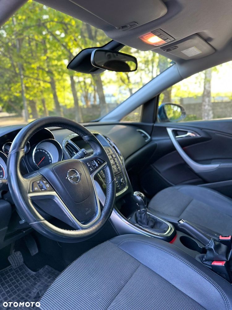 Opel Astra 1.4 T Cosmo S&S EU6 - 11