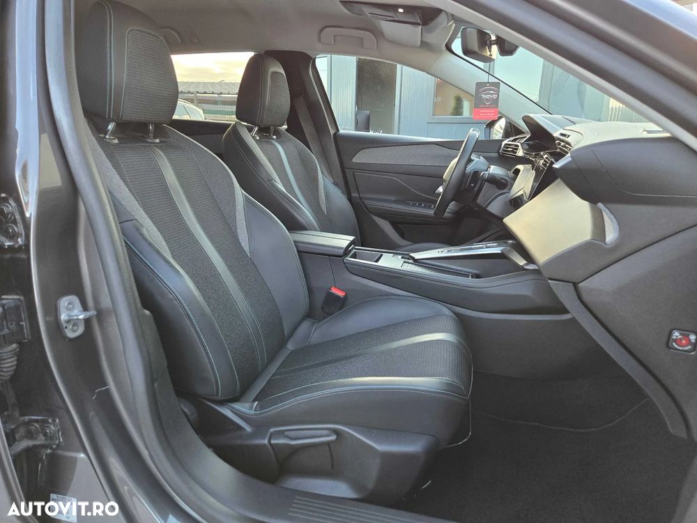 Peugeot 308 SW BlueHDi 130 EAT8 Allure - 12