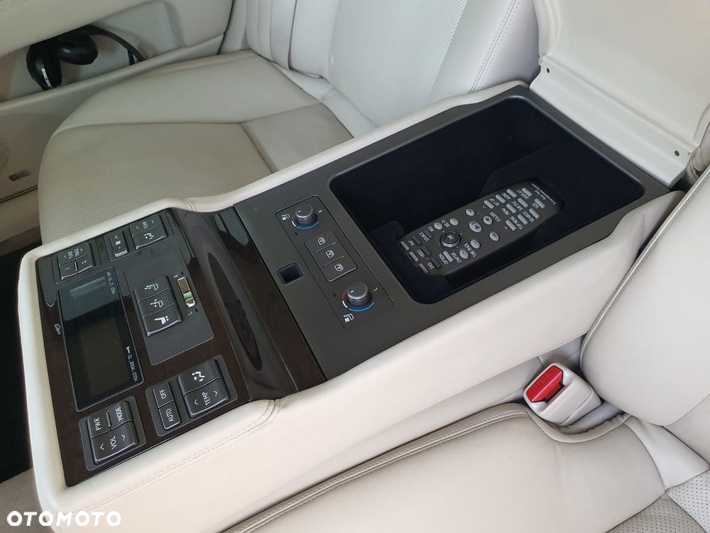 Lexus LS 460 Prestige - 27
