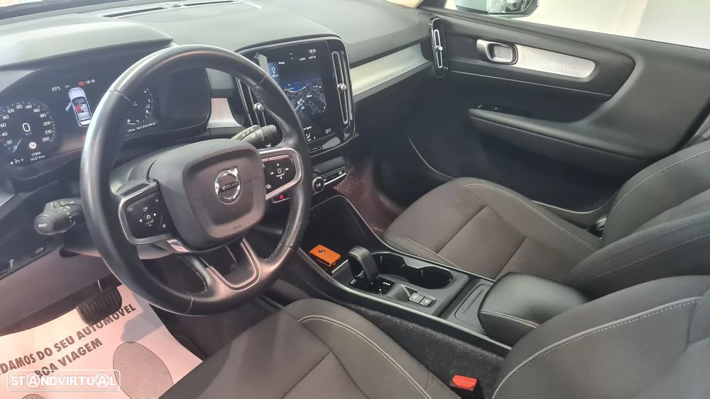Volvo XC 40 1.5 T3 Momentum Geartronic - 16