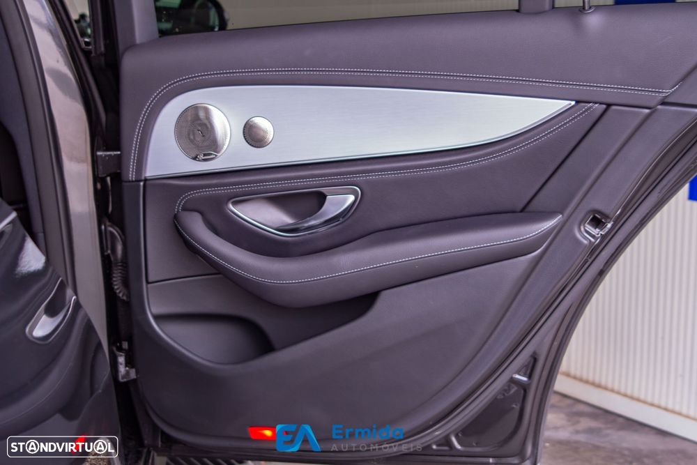 Mercedes-Benz E 300 - 39